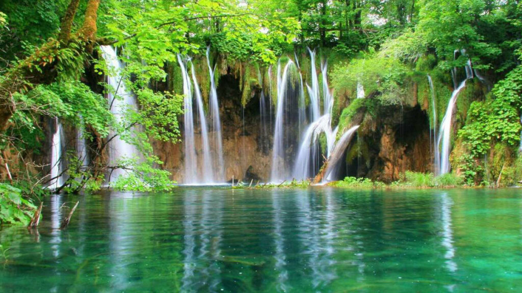 زیباترین آبشارهای جهان