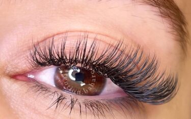 اکستنشن مژه به روش اسپایکی